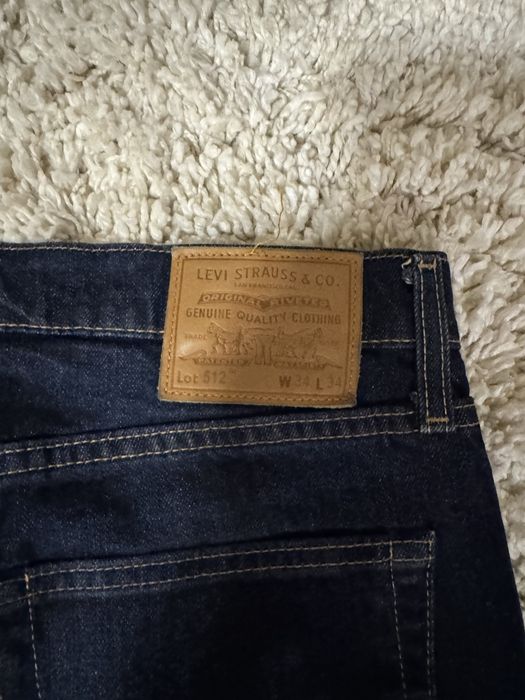 Blugi albaștri Levi’s