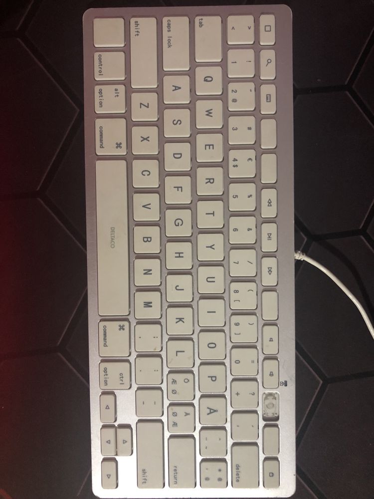 Tastatura cu fir conexiune lighting ideala pentru apple