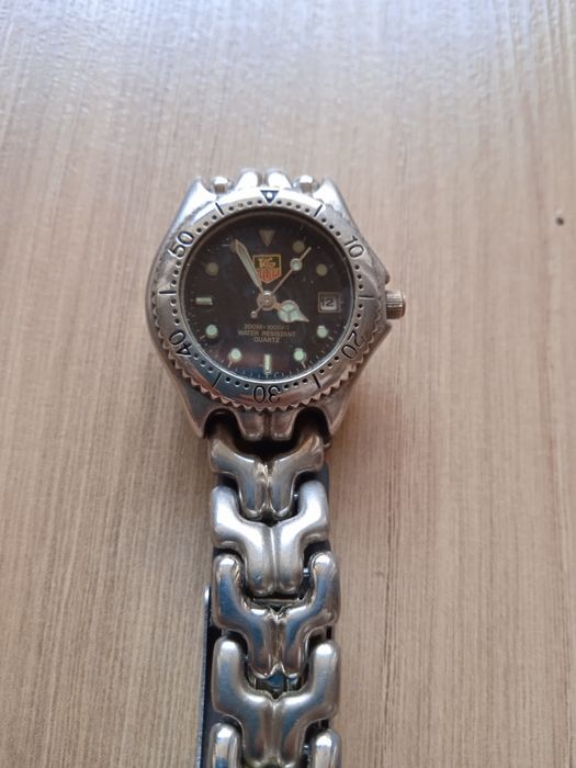 часовник TEG Heuer  дамски работи