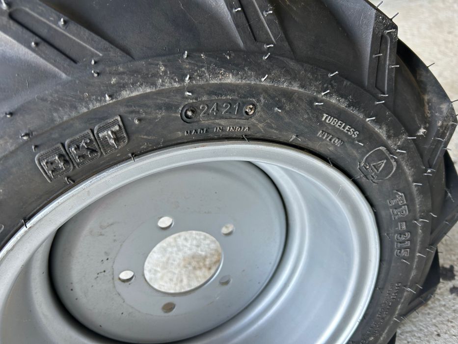 Roata 280/70R18 și 23x8.50-12 roti