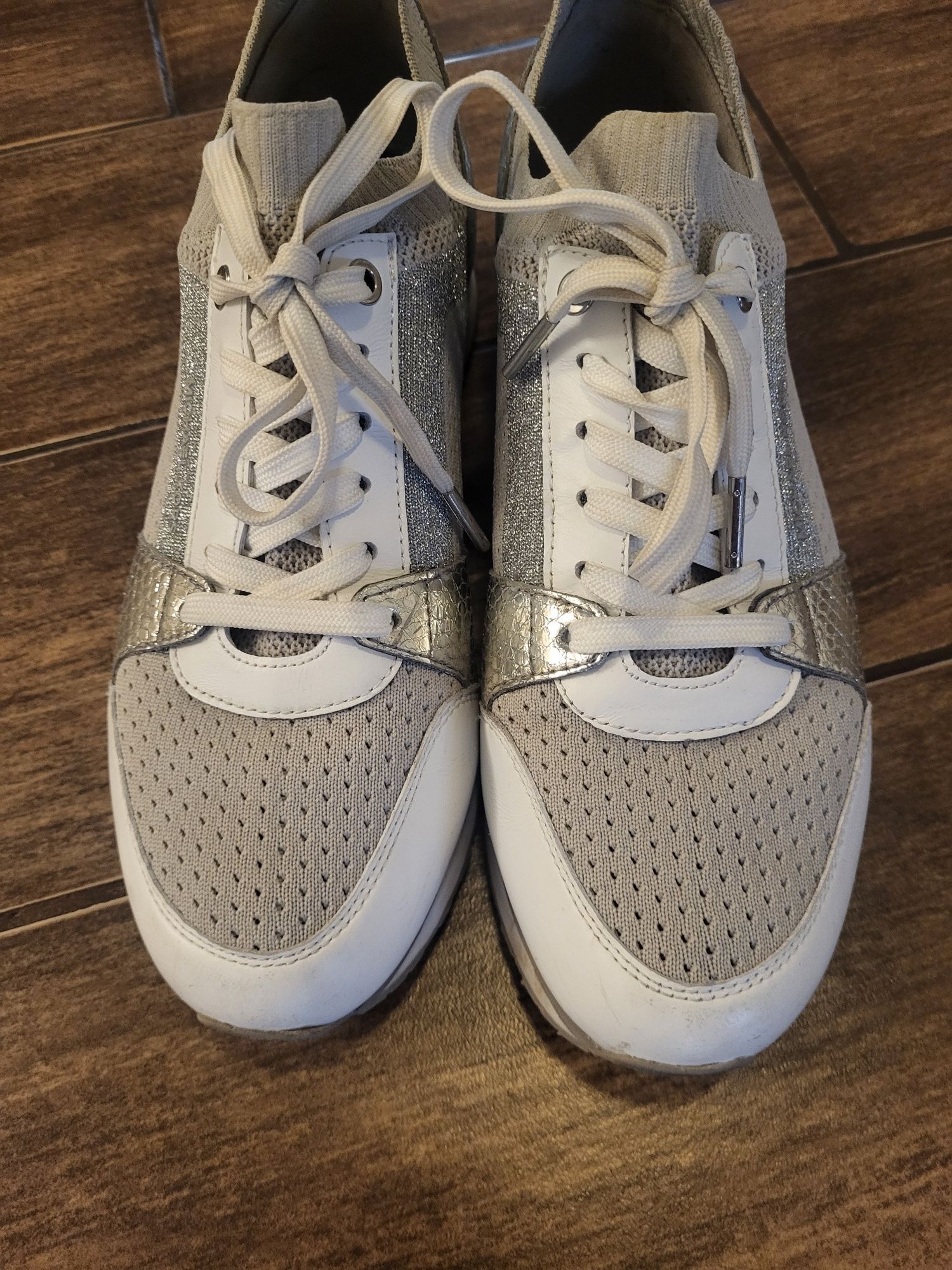 Adidasi MK marime 39.5