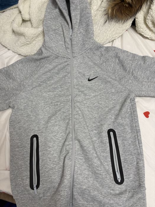 Nike tech nocta gri marimea S