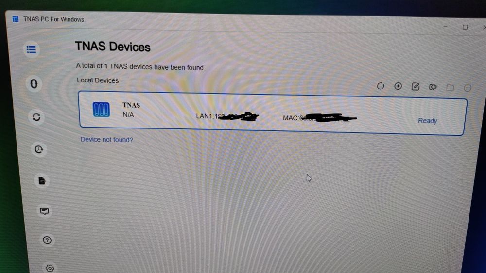 NAS Terramaster F2 210 + opțional 24 TB WD