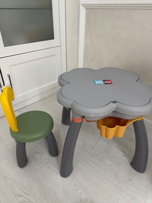 Детский стол-трасформер конструктор со стульчиком