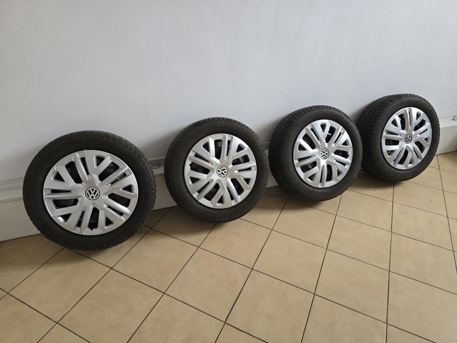 Roți VW + Anvelope Debica 205.55.r16 Iarnă 5x112 + Capace