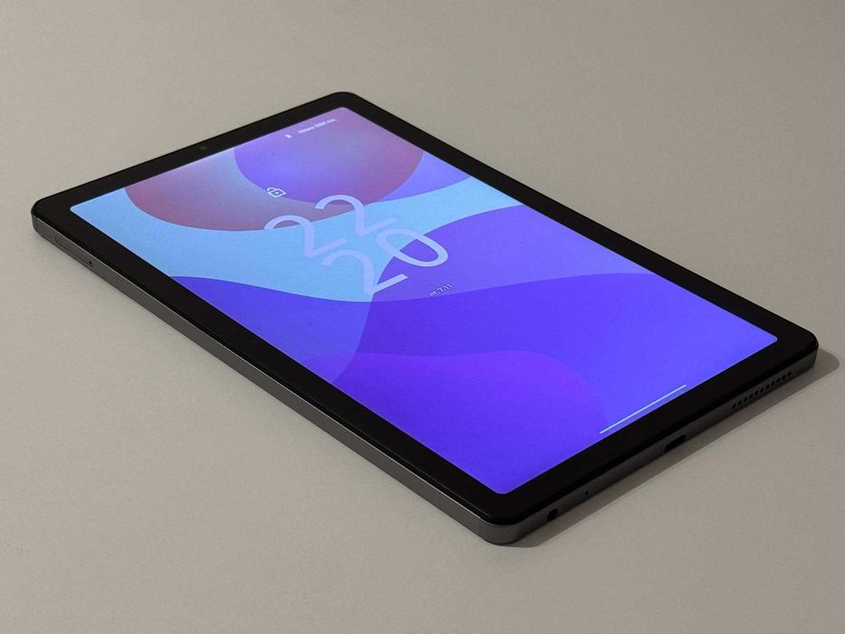 Бартер! Lenovo Tab M9 Съвместим със СИМ карта!