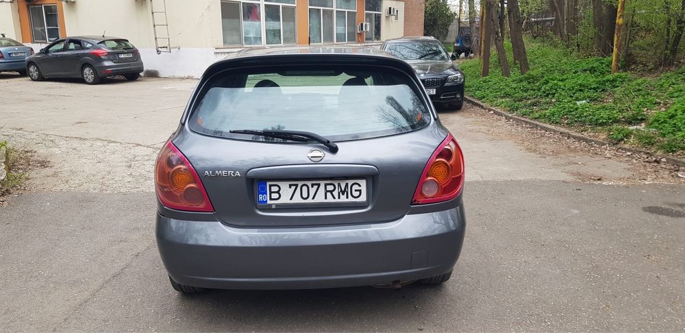 Vand Nissan Almera cu defectiune motor