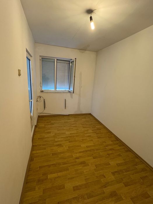 Apartament cu doua camere !