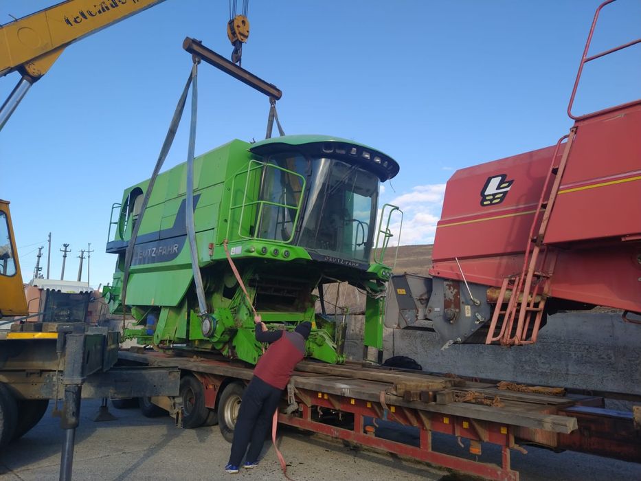 Dezmembrez combina Laverda , Claas si Deutz Fahr