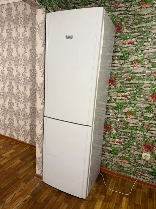 Холодильник хорошо работает