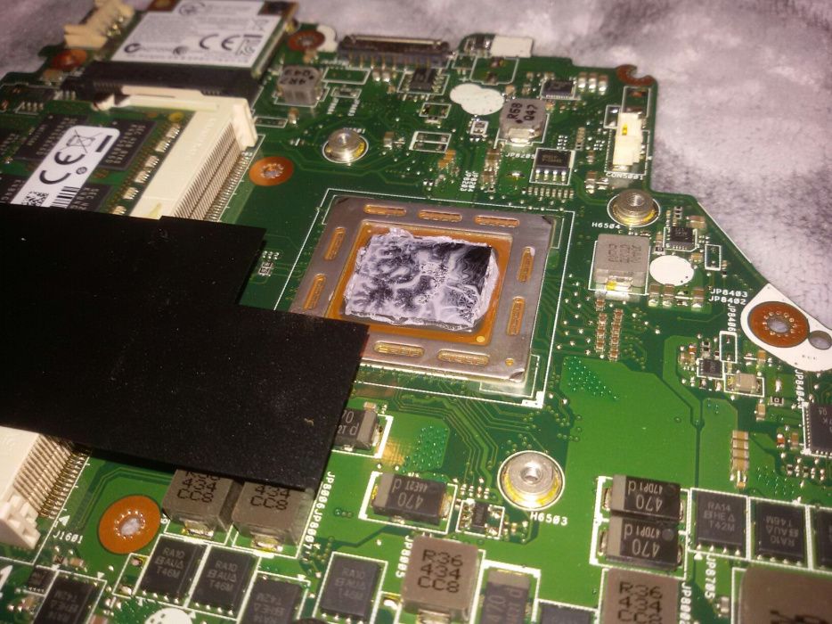 Curatare praf inlocuire pasta procesor laptop PC PS3 PS4 Xbox