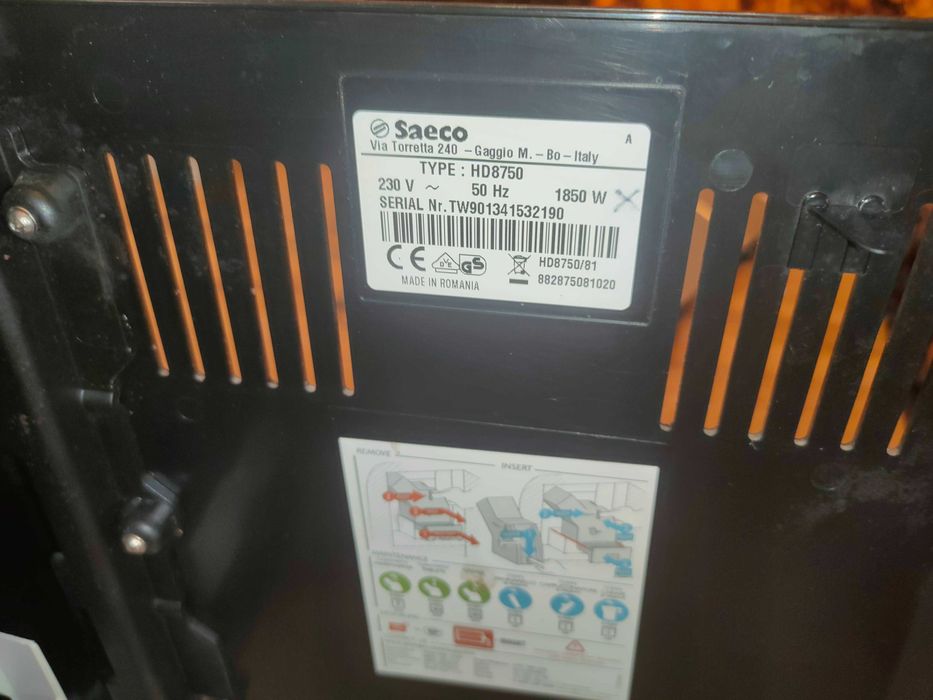 Продавам кафеавтомат Saeco intuita