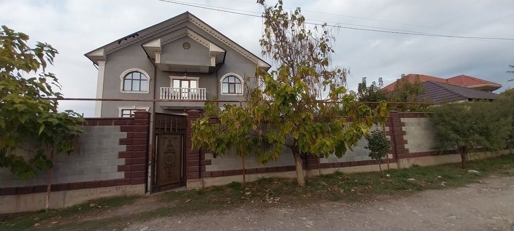 Продам коттедж в 3-уровнях