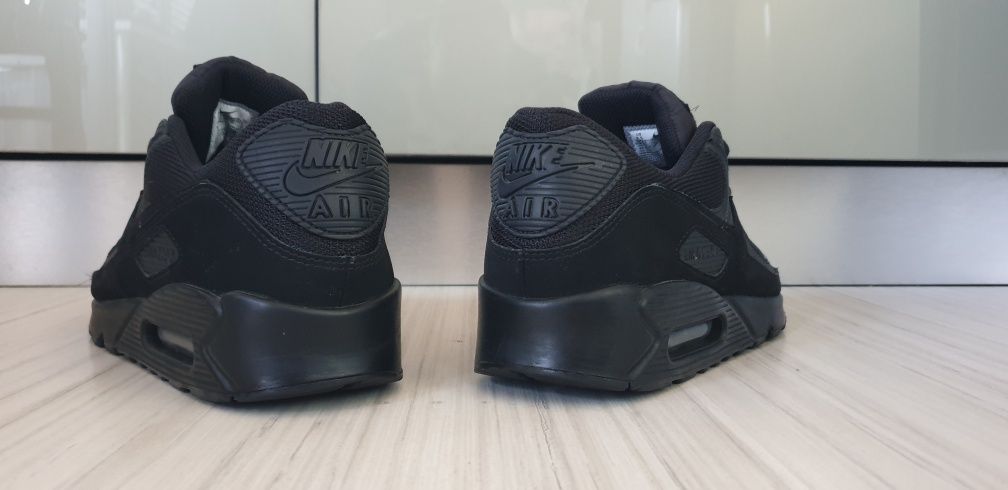 Nike Air Max 90  UK 8.5  Mens  43 /27.5см ОРИГИНАЛ! Мъжки Маратонки!