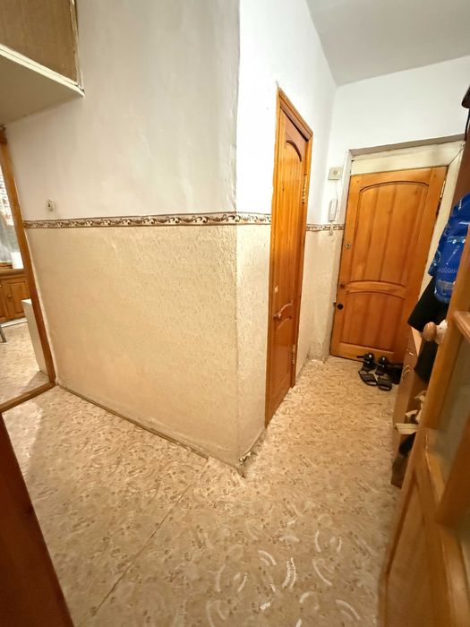 Продается 1-ком квартира  в кирпичном доме 17 мкр-н