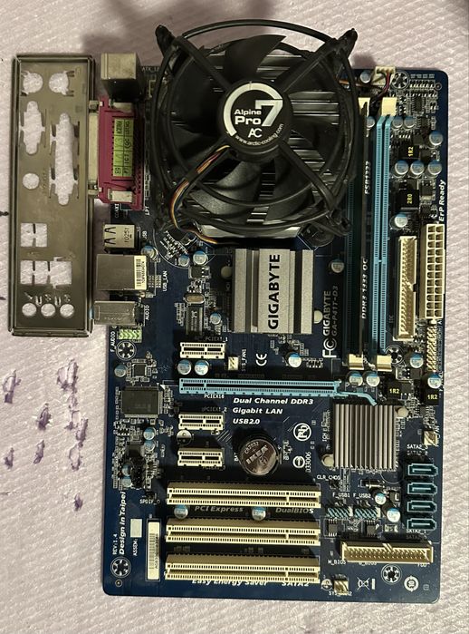 Kit retro Gigabyte P41T-D3 / Core2Duo E8400 / 2GB / cooler Alpine Pro7
