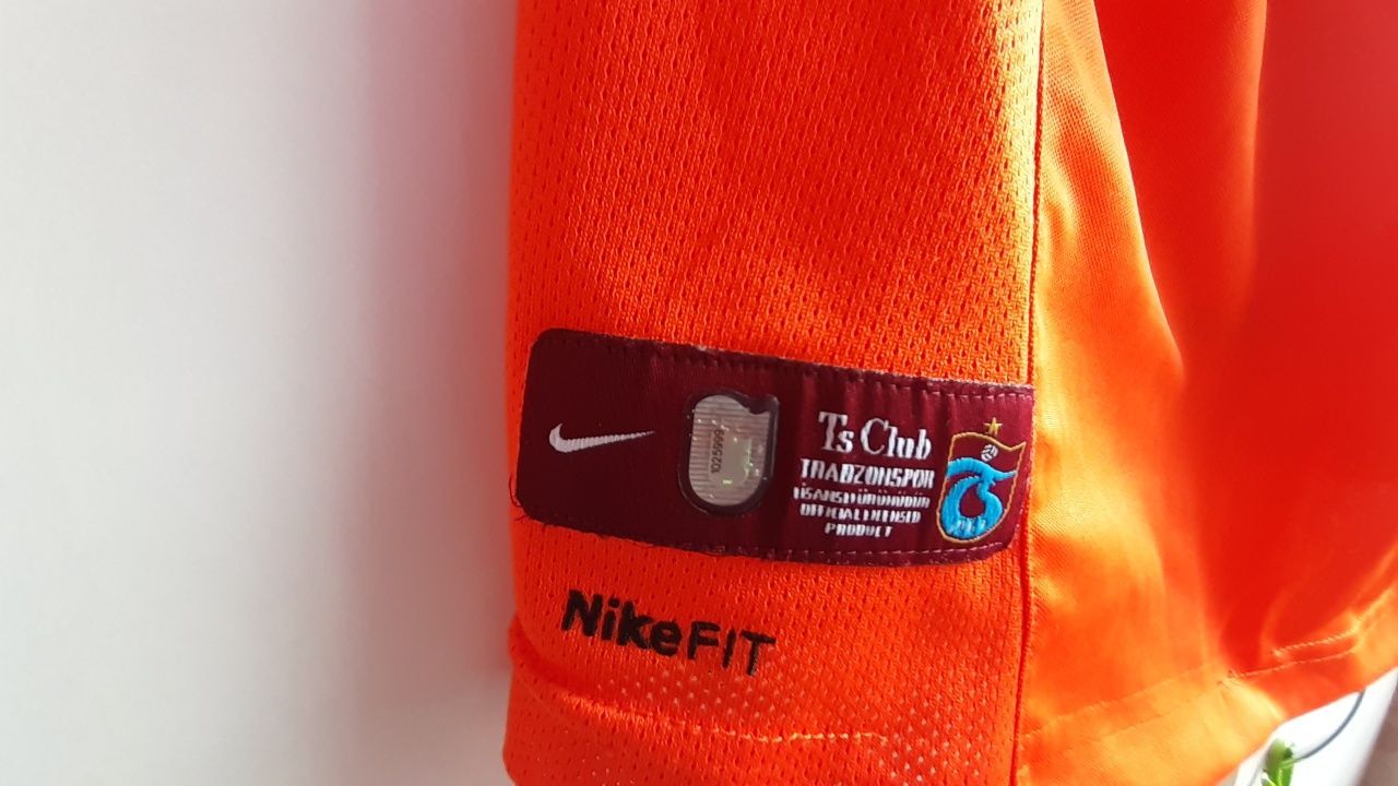 Футболни фланелки на Galatasaray и Trabzonspor оригинални