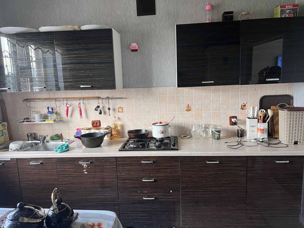 Продам кухонную гарнитуру