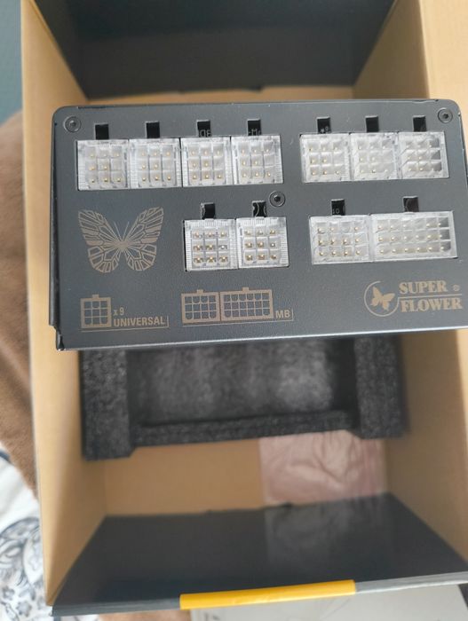 Sursă (PSU) Super Flower Leadex 650W  80+ GOLD