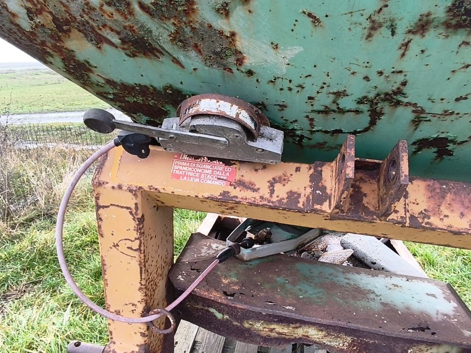 Mig/ împrăștietor de îngrășăminte cu disc de inox