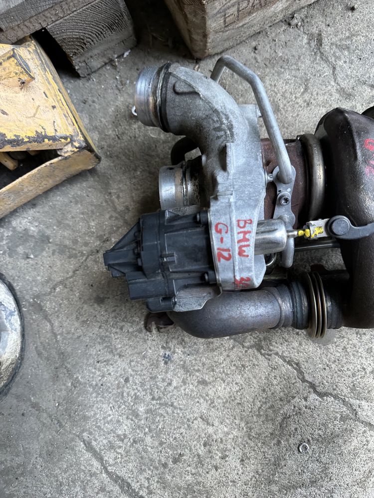 Оригинално БИ-Турбо BMW G30 G31 G32 G11 G12  B57  750I 4.4L TWIN TURBO