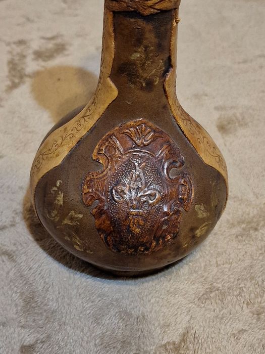 Sticla Vintage Cu piele Ornamente Decantor Vintage