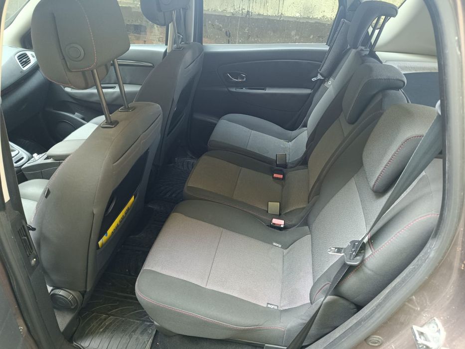 Renault Scenic 1.5 diesel din 2012