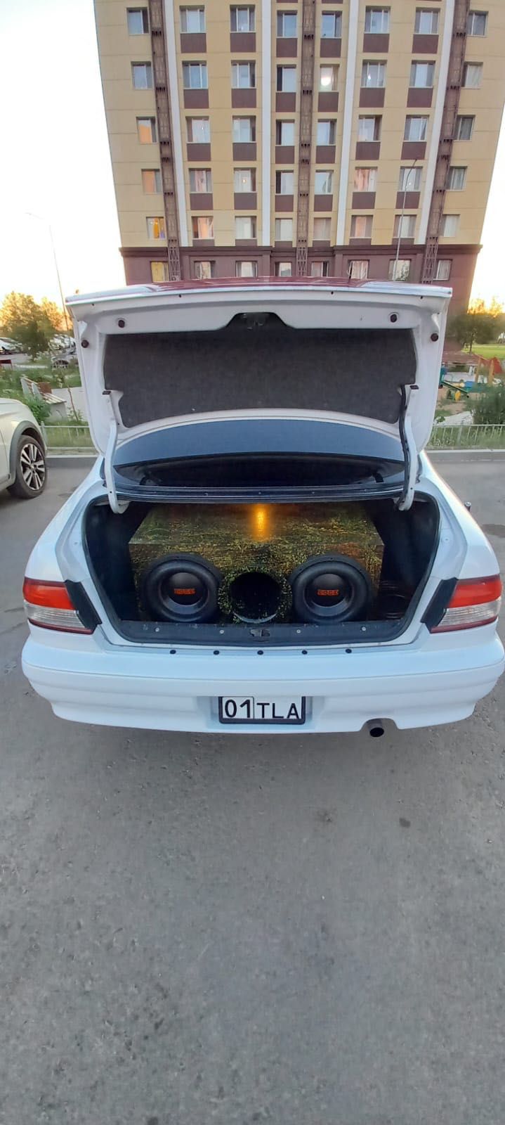 Продам сабвуфер EDGE 122SPL E6