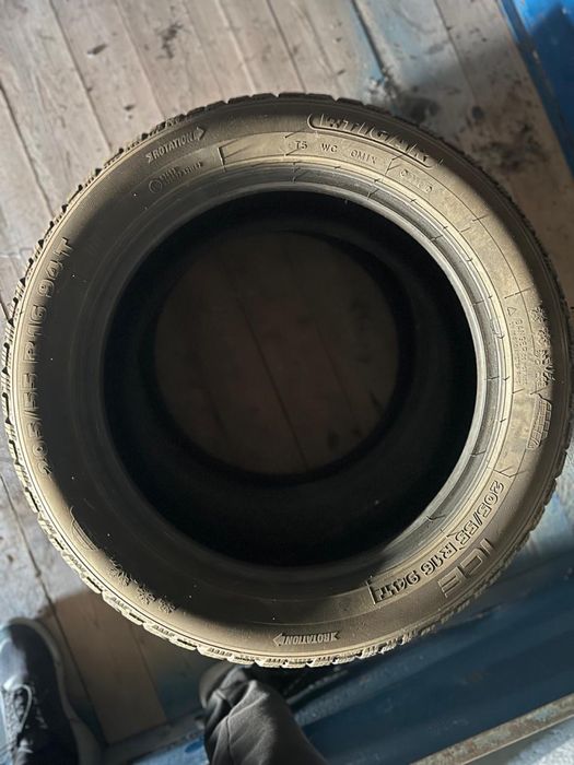 Шины с шипами 2 шт, 205/55/16