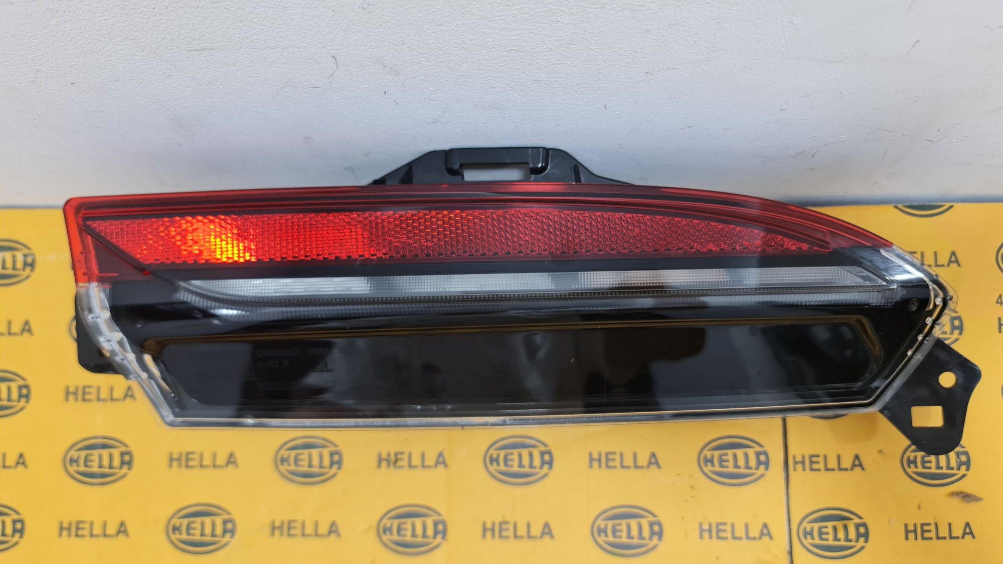 Lampa tripla stop ceata bara spate Tesla model 3 Highland 2023+