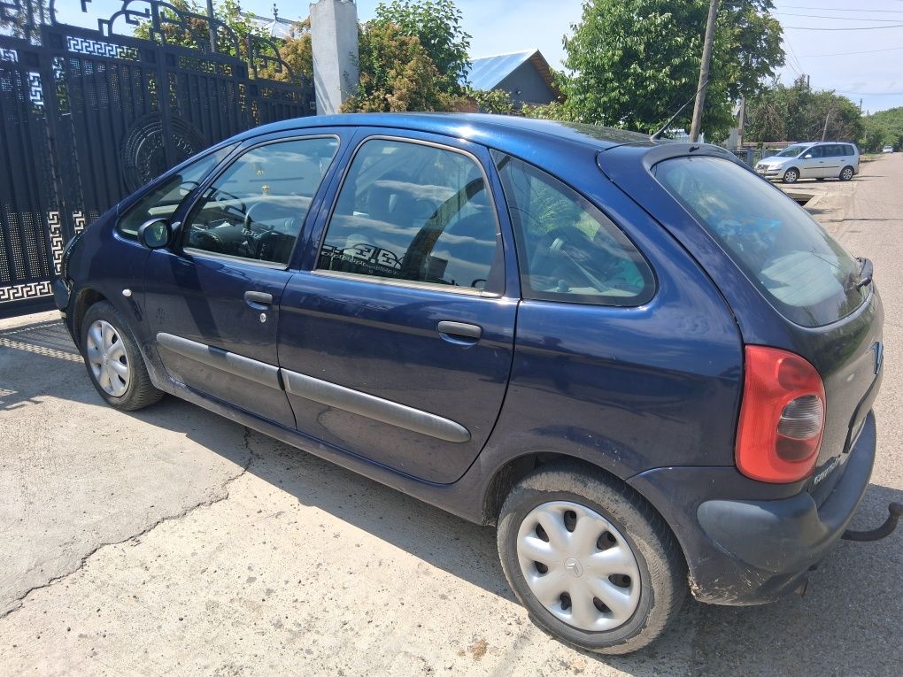 CITROEN XSARA PICASSO 2001 1.8 benzina 2200 €