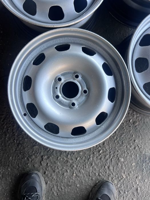 Jante dacia duster originale 5x114,3 r16 - 150 lei buc