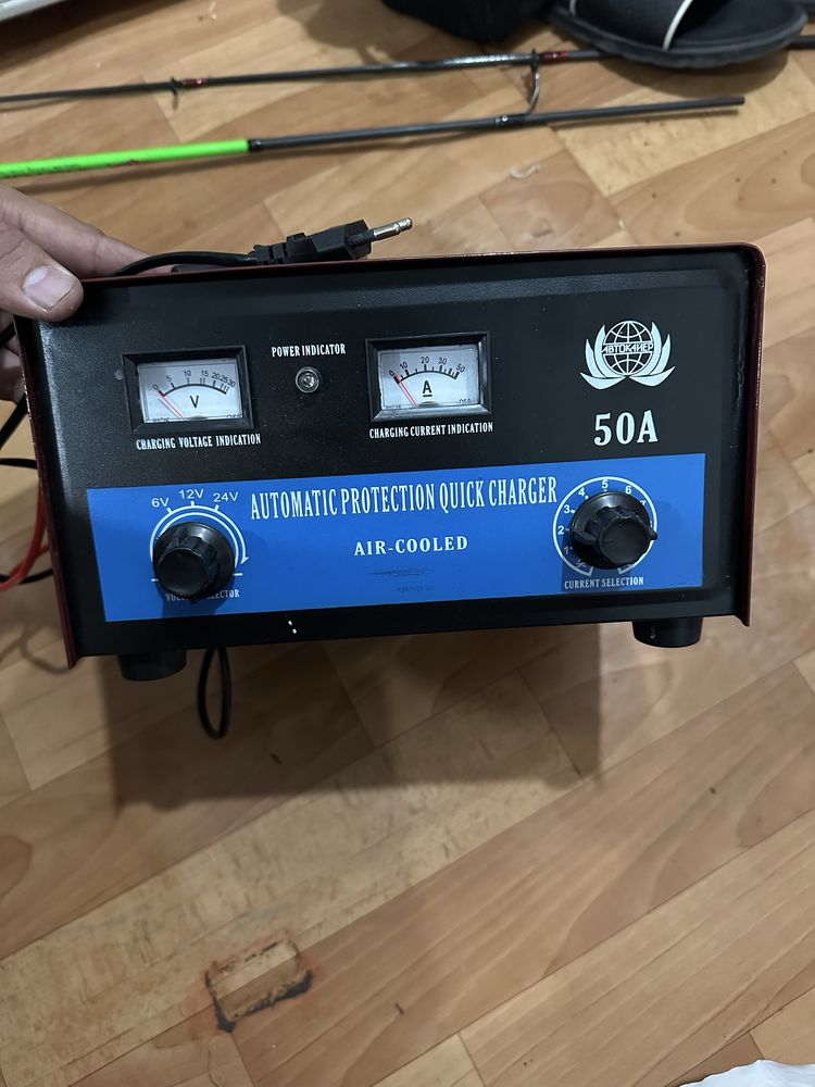 Зарядное устройство аккумулятора