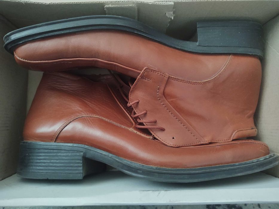 Кожени обувки номер 42, стелка 27 см
