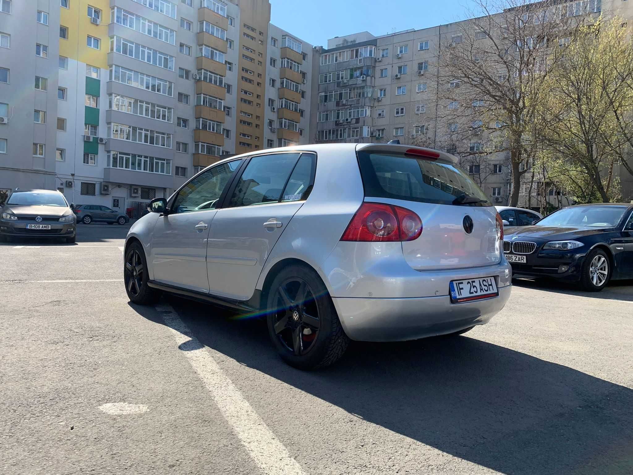 Volkswagen Golf 5 - 1.9 TDi