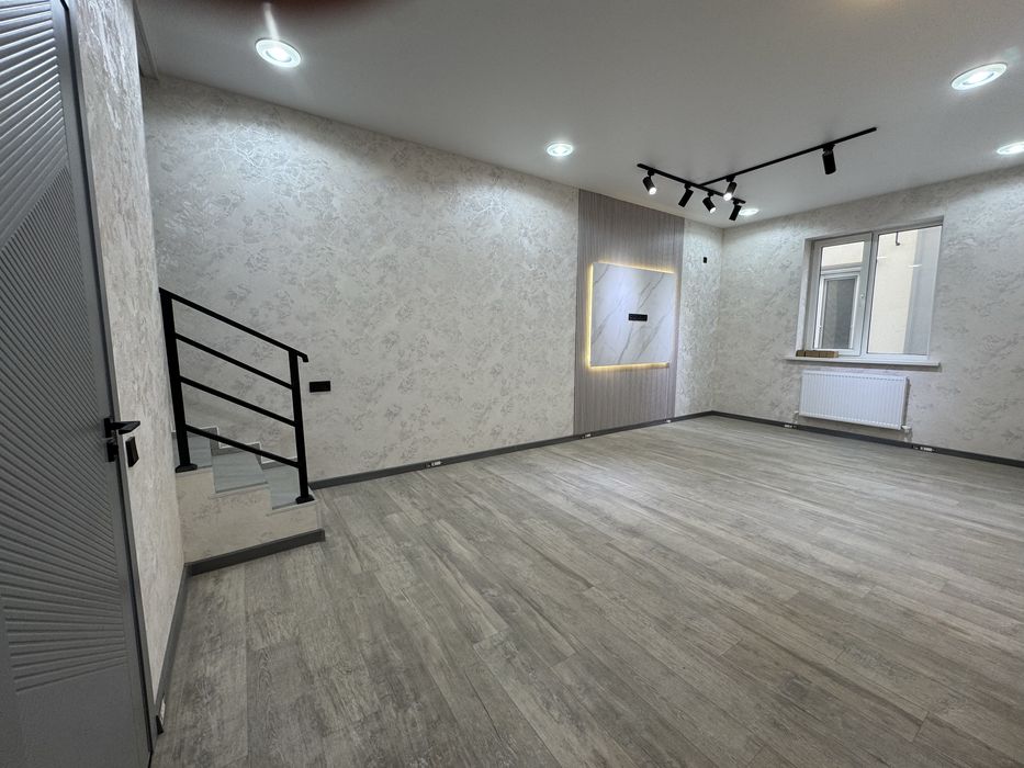 Квартира  на земле 150 кв.м за 105.000 с ремонтом 5 мин от центра