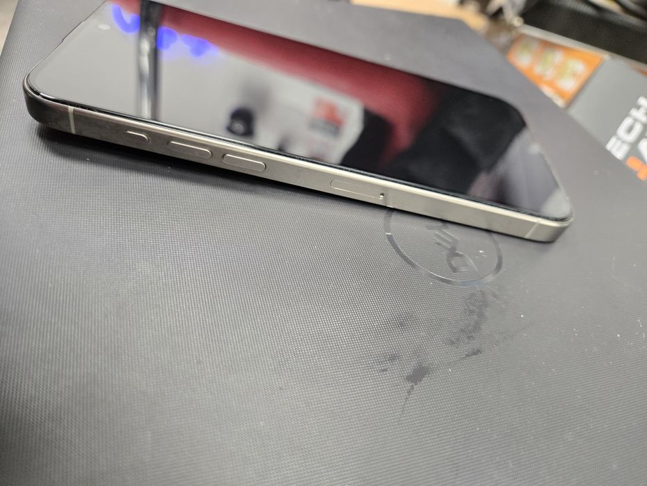 IPhone 15 pro max bat 100%