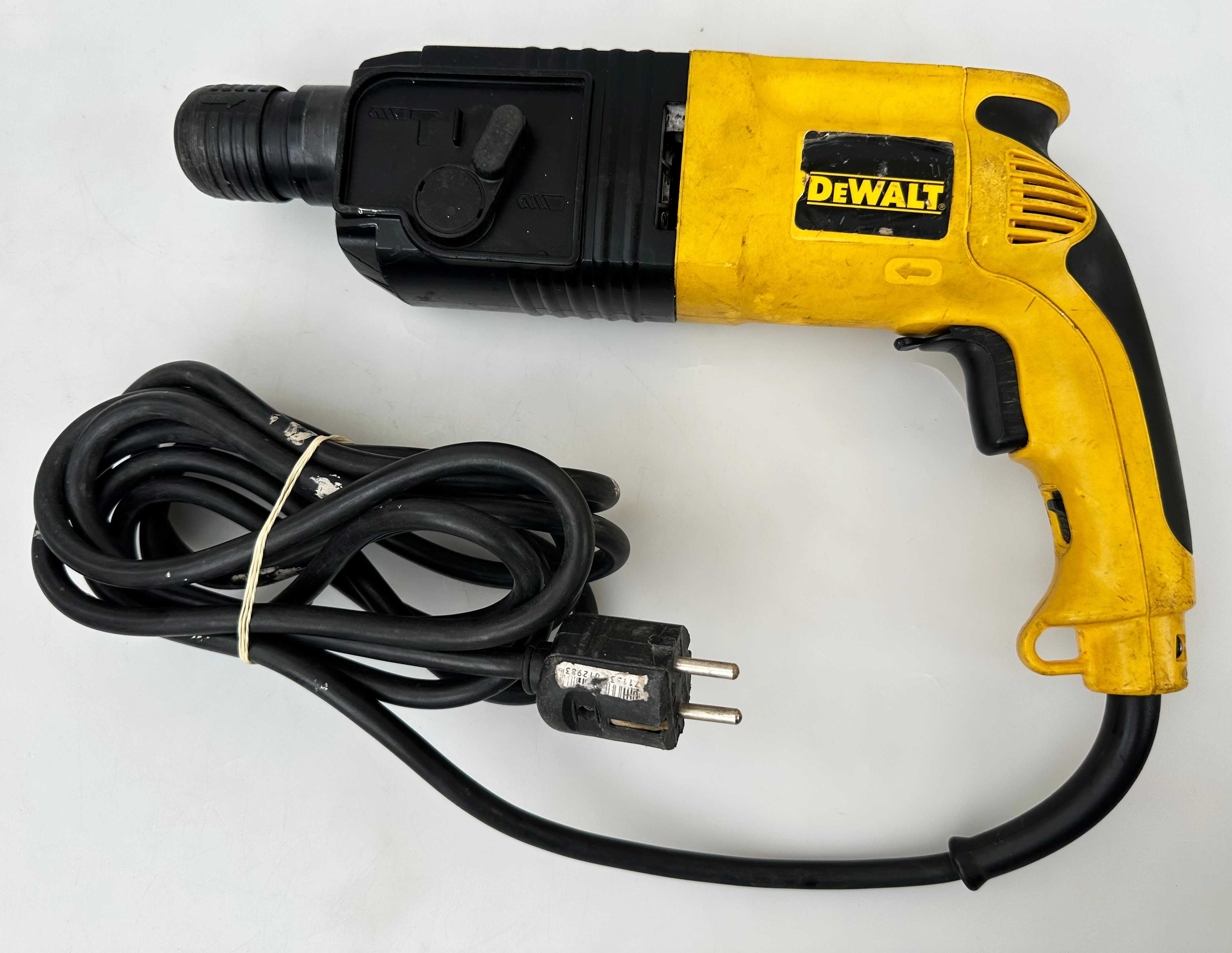 DEWALT DW566 - Електрически перфоратор 650W 2.4J