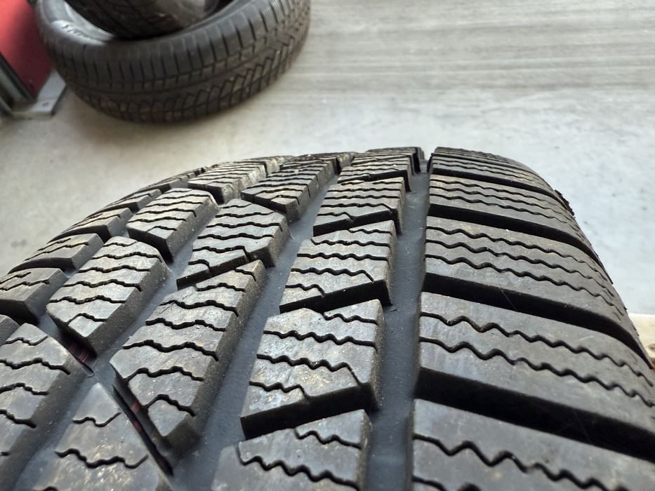 4бр. КАТО НОВИ Зимни Гуми 205/60R/16 -CONTINENTAL- DOT:0323- 7.9м+6.3м
