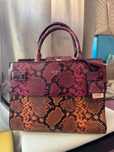 Дамска чанта Guess