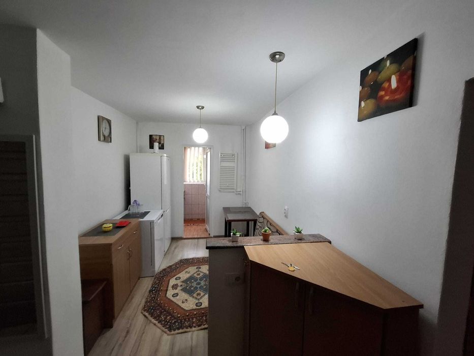 Închiriez apartament 2 camere recent renovat, zona Nord