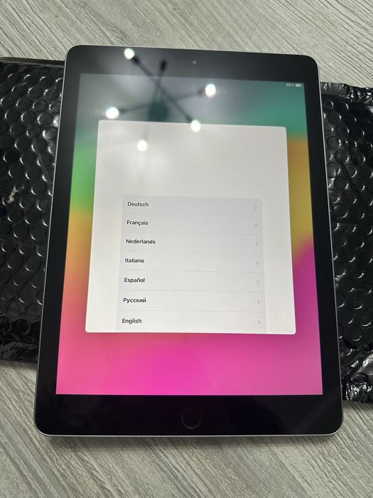 Apple iPad 9.7” (2018), 128GB, Wi-Fi