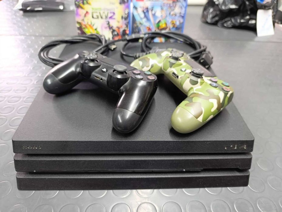 PlayStation 4 Pro с памет 1 ТБ - PS4 Pro