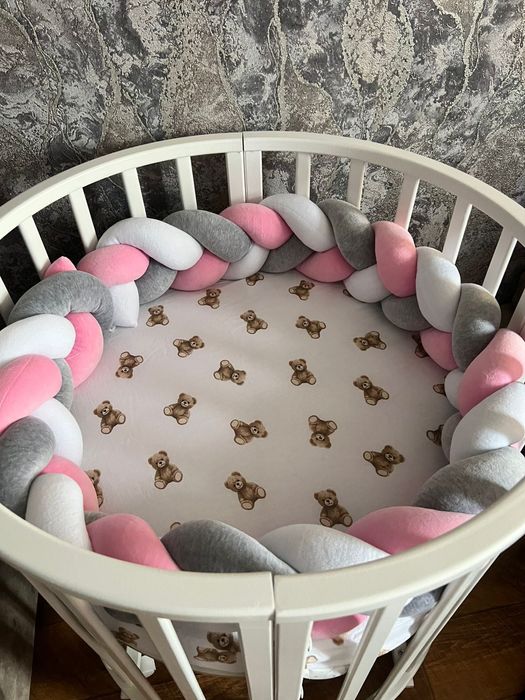 Новая кроватка и коляска в хорошем состоянии