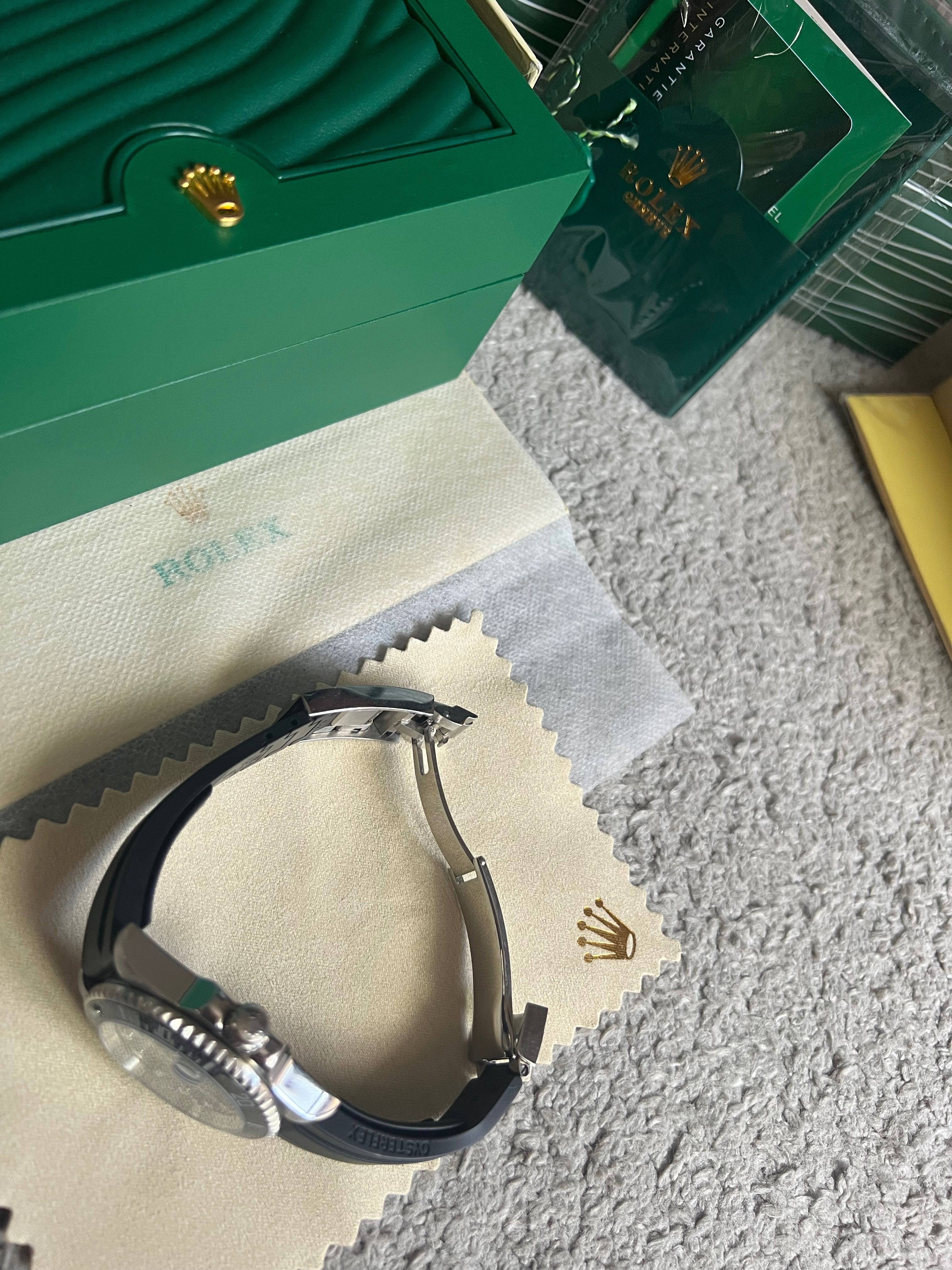 Чисто нов Rolex Submariner 40 mm