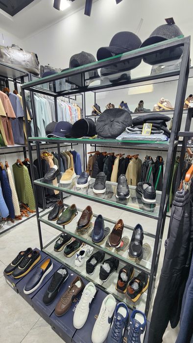 stelaj sotiladi ikki oy ishlagan narzi arzon yrim narxiga beramiz kiym