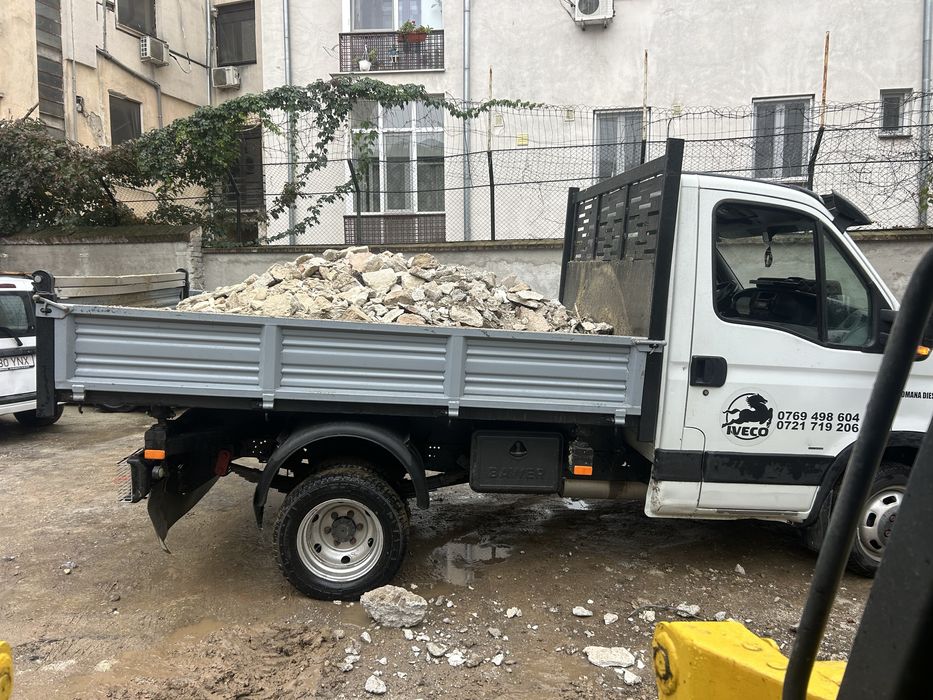 Miniexcavator  de inchiriat debarasare moluz DEMOLARI