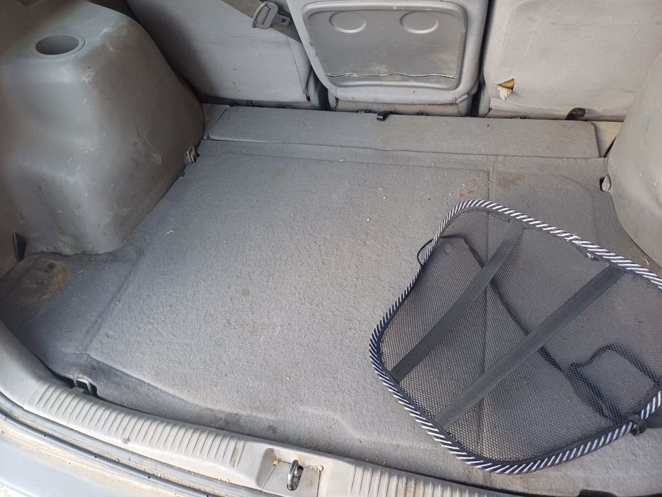 Мазда Примаси 1.8 бинзин цял за части