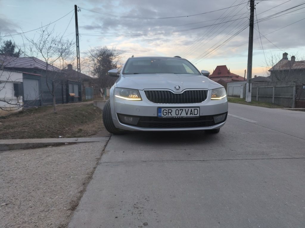 Vând  Skoda Octavia 3 2.0 dsg