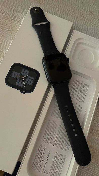 Смарт часы Apple Watch SE GPS 44mm   Midnight Sport Band - M/L